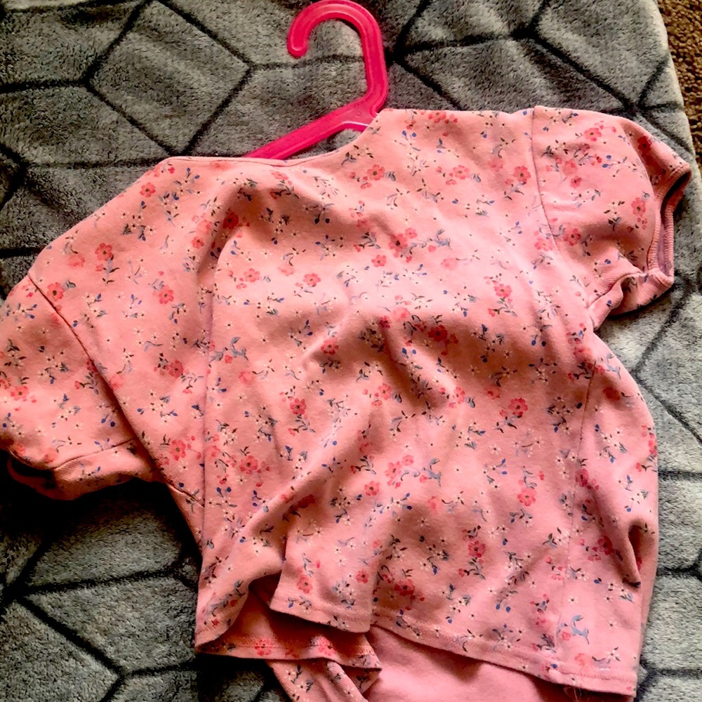A Flower light pink crop top